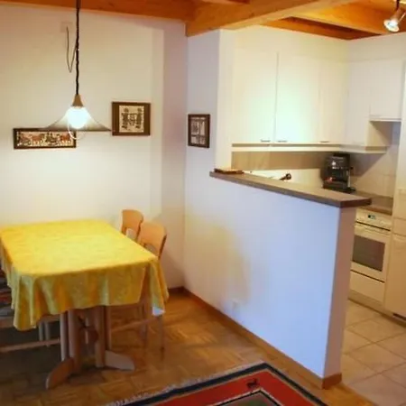 Appartement Fanzoegna 25 By Interhome